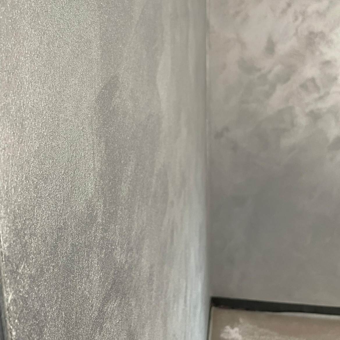 Graue dekorative Wandstruktur für moderne Innenräume in Fürth